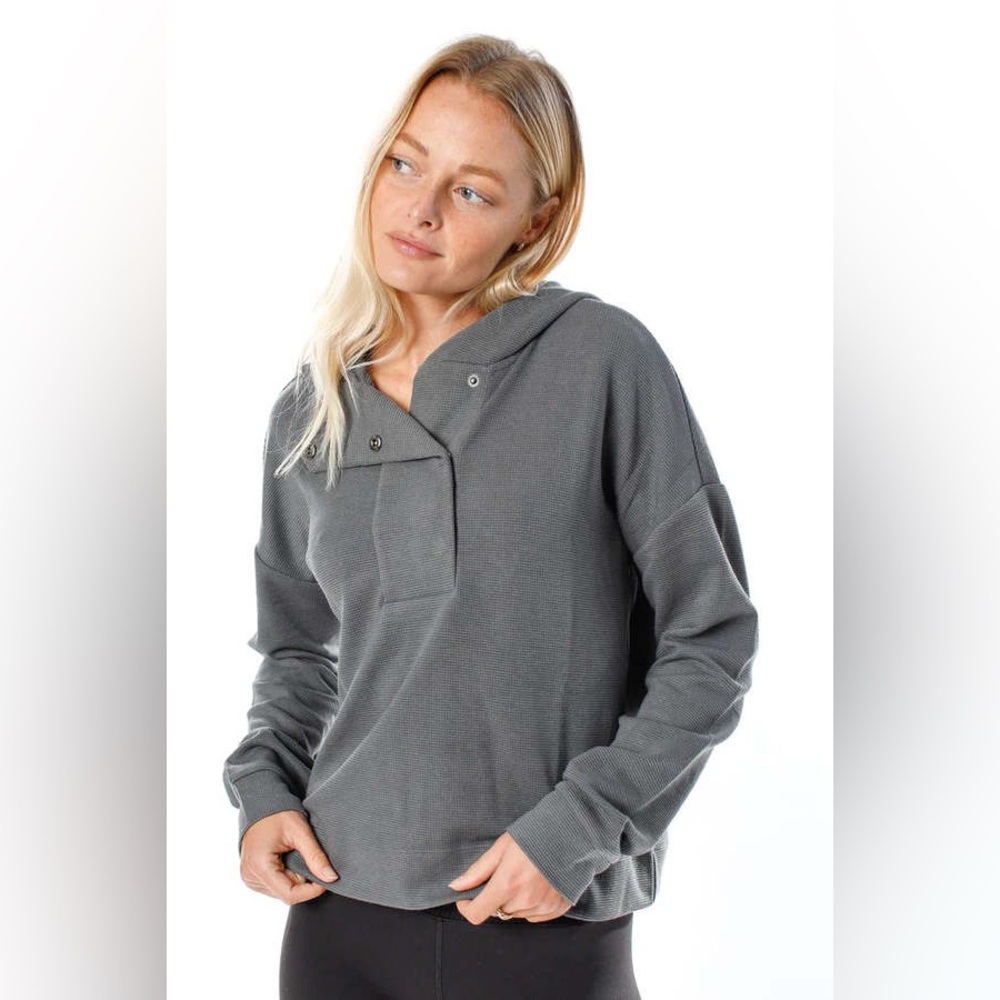Vuori Women’s Bayview Thermal Hoodie Size Small Shale Grey Waffle Knit